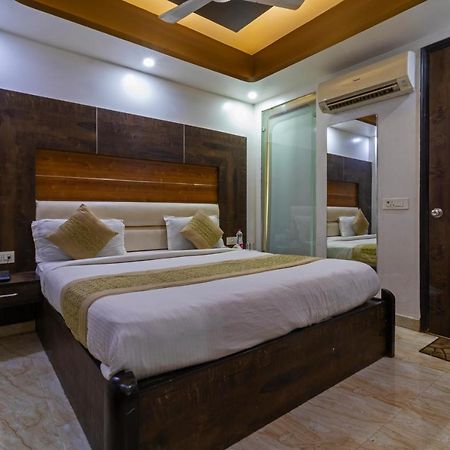 Hotel The Amour Dx Near Igi Airport Delhi ニューデリー エクステリア 写真