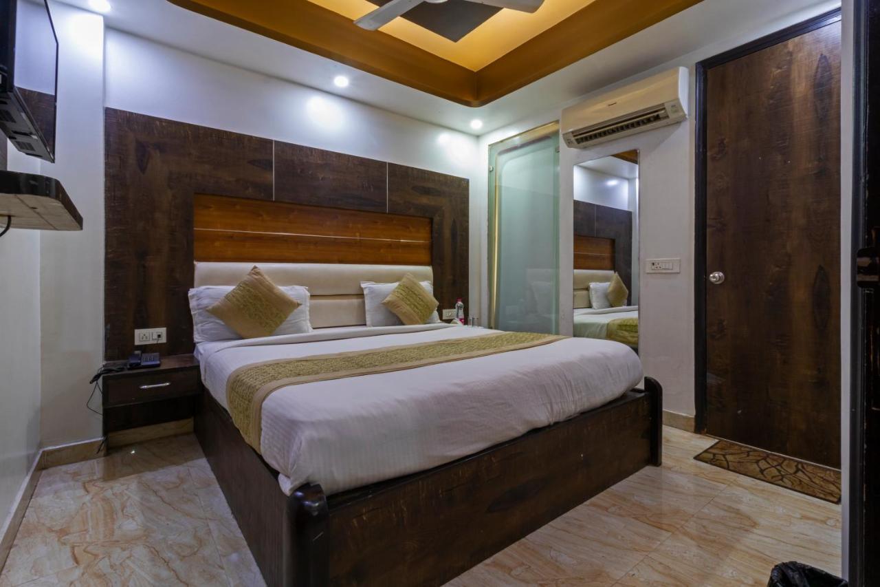 Hotel The Amour Dx Near Igi Airport Delhi ニューデリー エクステリア 写真