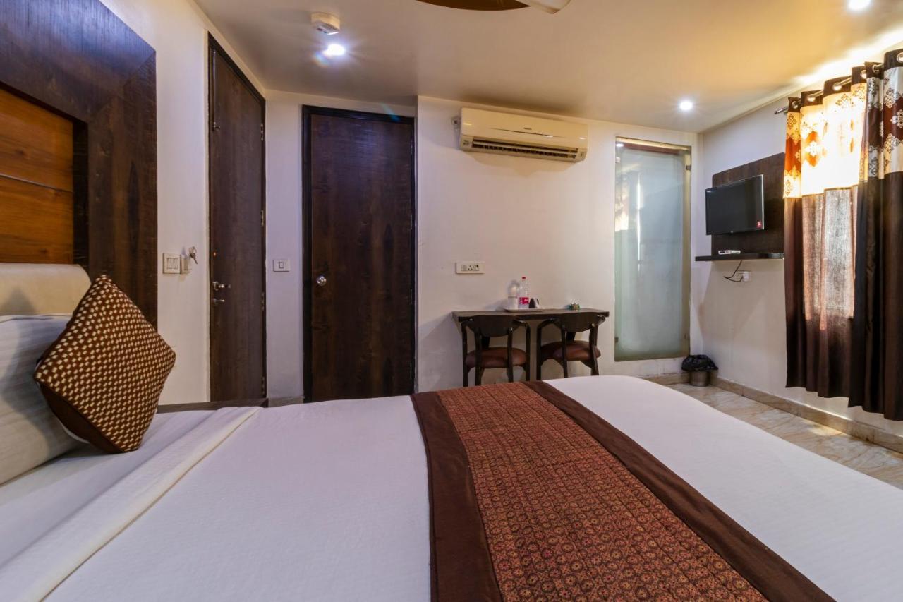 Hotel The Amour Dx Near Igi Airport Delhi ニューデリー エクステリア 写真